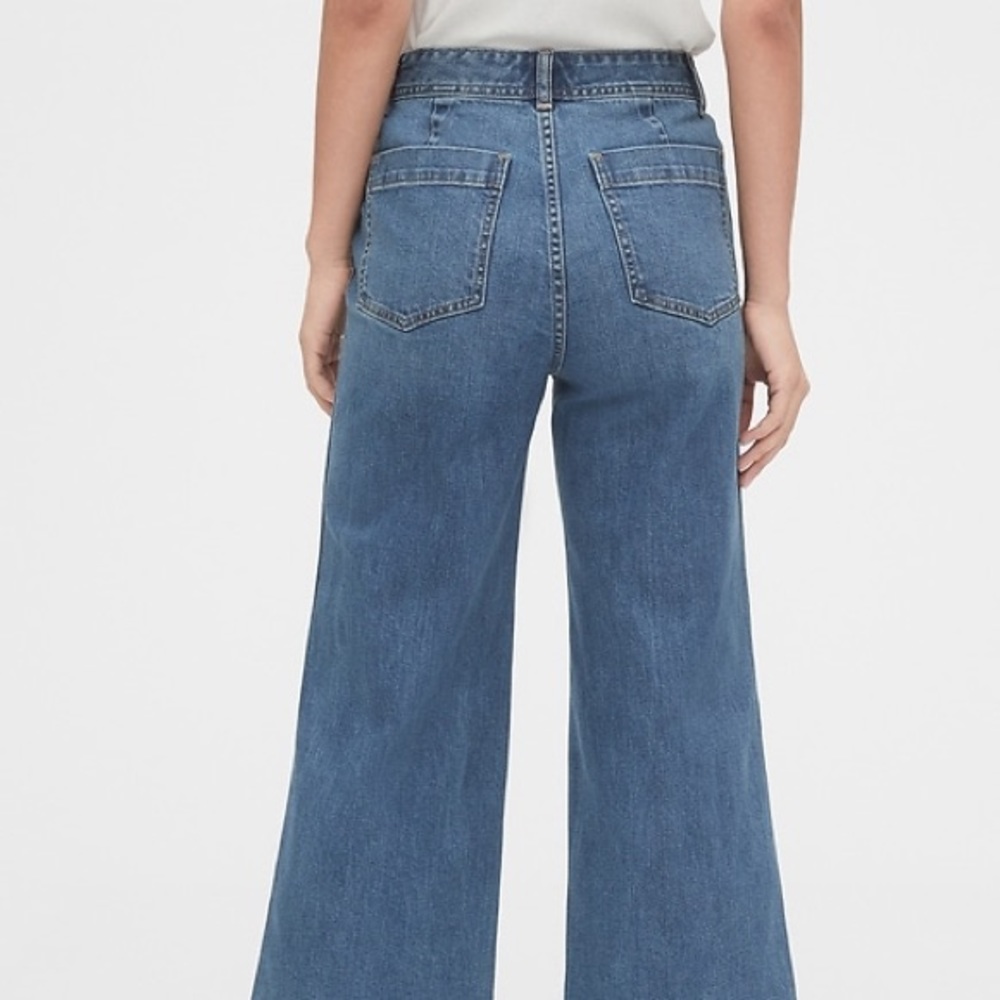 GAP Wide Leg Flare Jeans in Medium Blue - Picture 3 of 6